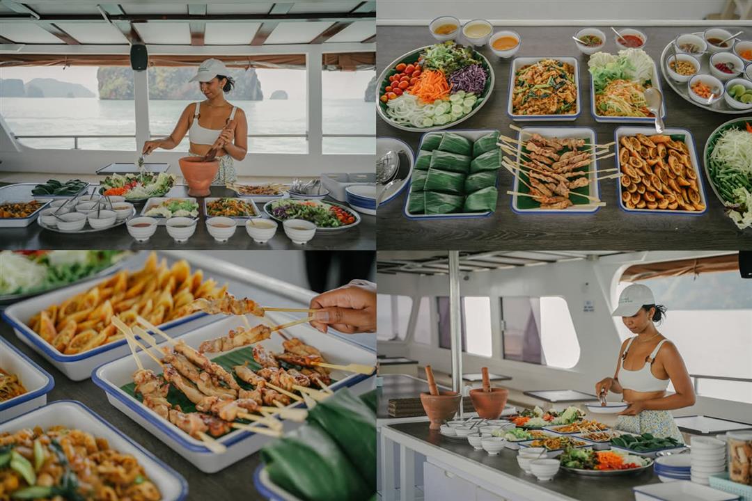 Gallery image for John Gray's Sea Canoe * Hong by Starlight