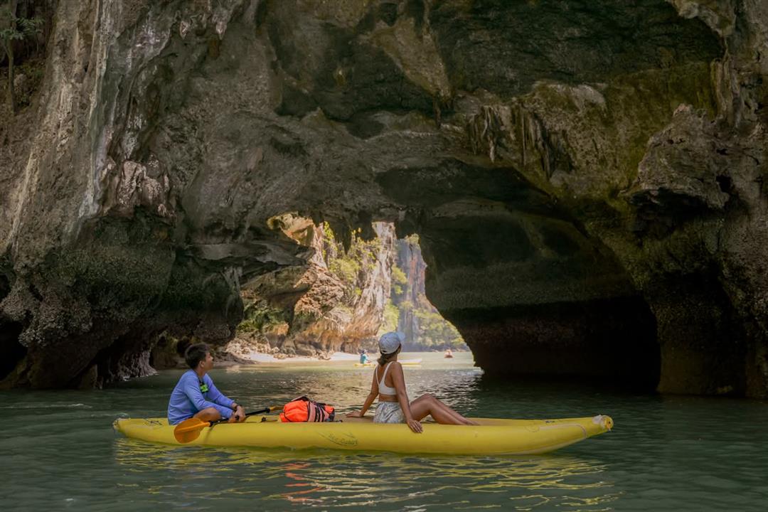 Gallery image for John Gray's Sea Canoe * Hong by Starlight