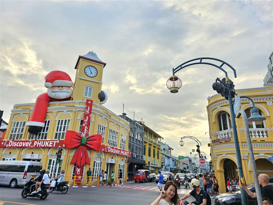 Phuket City tour
