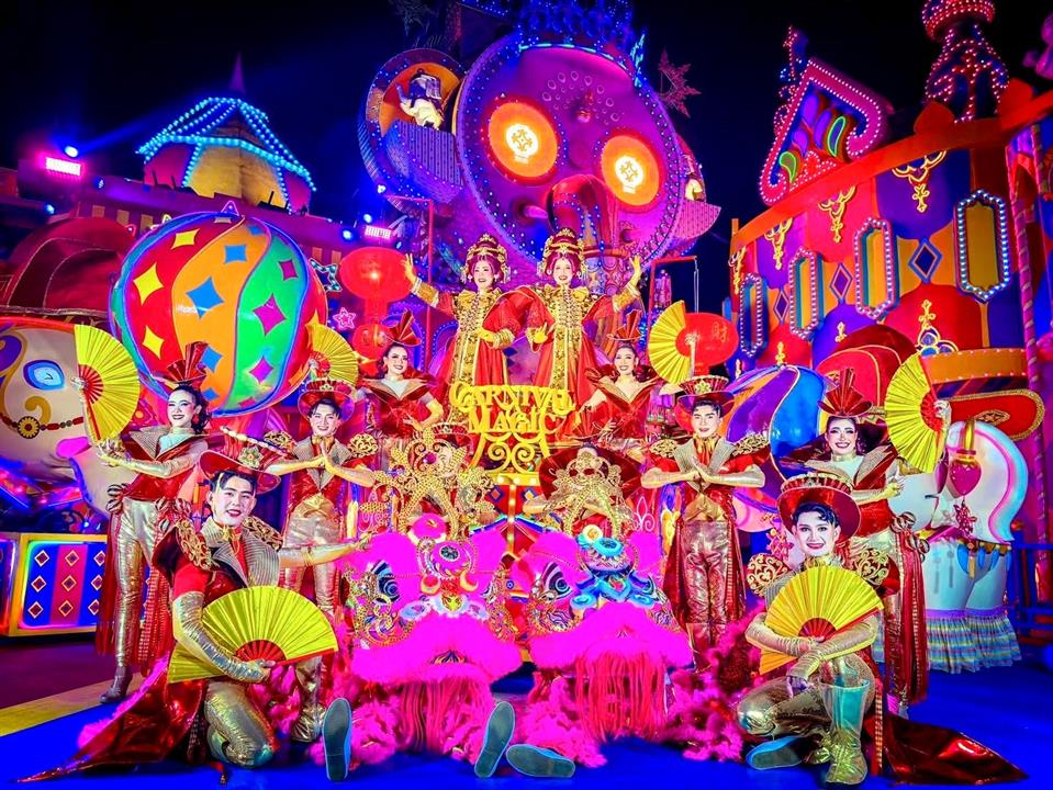 Gallery image for Carnival Magic