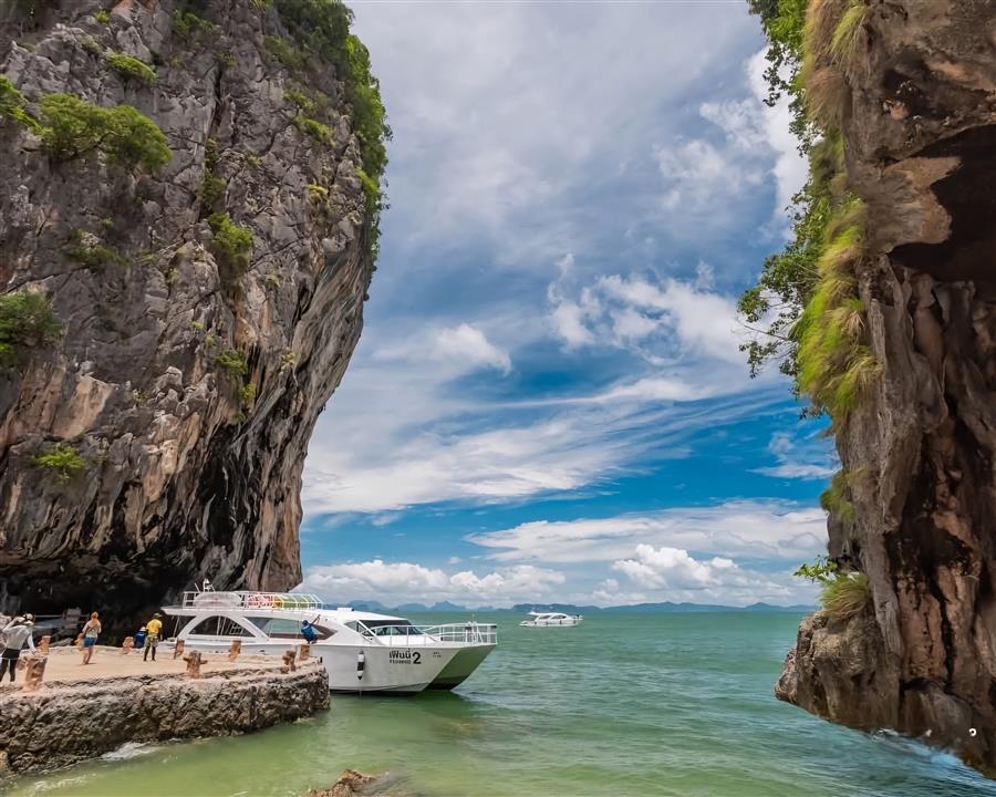 Gallery image for James Bond + Rang Yai Island By Power Catamaran (Premium)